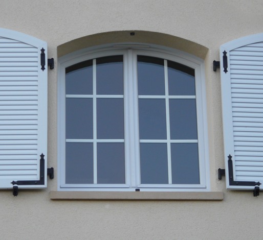 installation de volets à Berry-Bouy près de Bourges dans le Cher 18